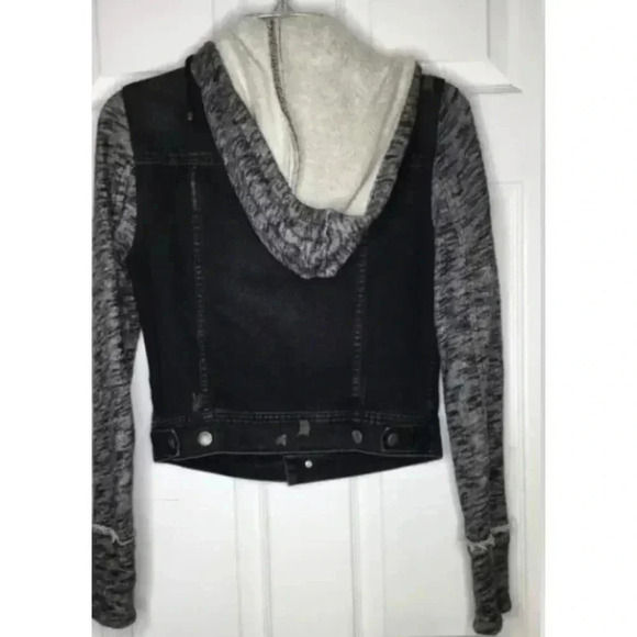 Women FREE PEOPLE Black Gray Denim Knit Jean Hoodie Button Jacket Sz XS Shacket - Picture 3 of 7